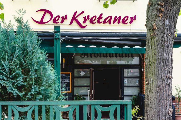 derkretaner-berlin-germany-restaurant-16